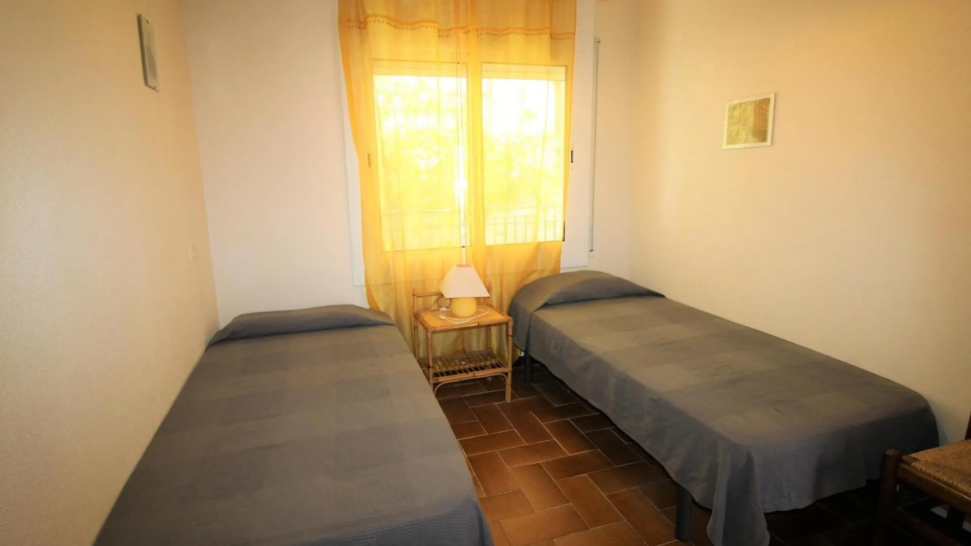 More I 1 Drta - Apartamento Con Vistas Al Mar, Barrio Tranquilo Con Jardin. - Es-228-54 Llanca