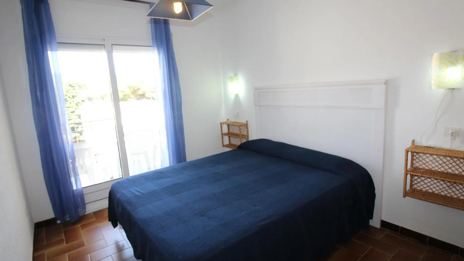 More I 1 Drta - Apartamento Con Vistas Al Mar, Barrio Tranquilo Con Jardin. - Es-228-54 Llanca